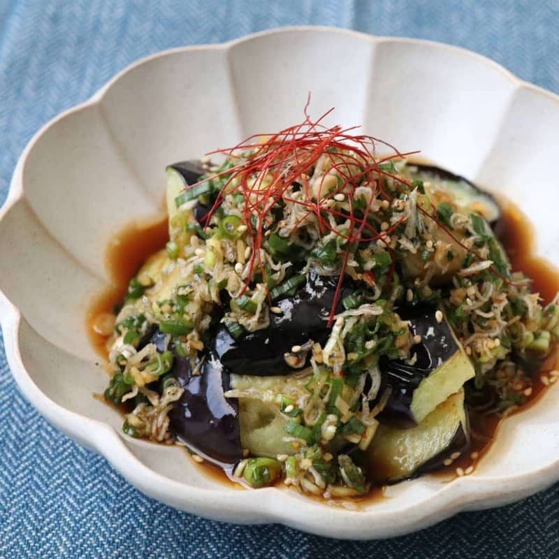 Easy and delicious ``eggplant'' side dish using ponzu sauce♪