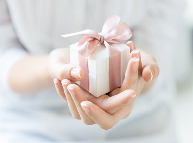 7 worst gifts in the ranking of “gifts you would be embarrassed to receive”!What are the “unwelcome gifts” that take time and effort to dispose of?