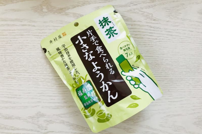 井村屋、片手で食べられる小さなようかん　新商品の「抹茶」は超本格仕様　ギュッと押すだけパッケー…