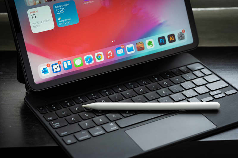 Magic Keyboard for the next iPad, like a MacBook?