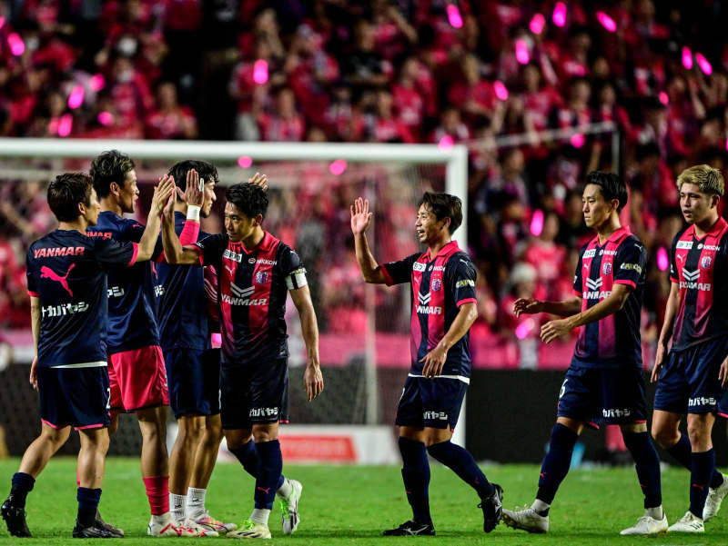 ``I like the feeling of club activities when I have three days off'', said C Osaka, who released behind-the-scenes footage of their victory over Kawasaki, ``The best atmosphere ever''...