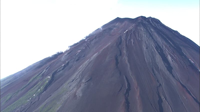 「疲労で下山できなくなった」富士山初登山の男性が救助要請　山岳救助隊が出動、男性にけがなし