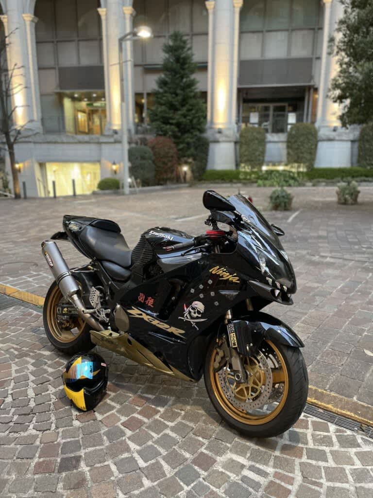 The undisputed feeling of acceleration that the owner will fall in love with! Ninja ZX12R [Everyone's bike]