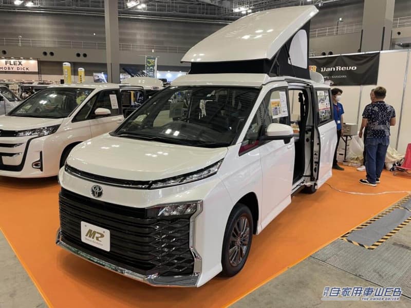 Spacious and simple!A camper based on the Toyota Voxy, which has a clean interior