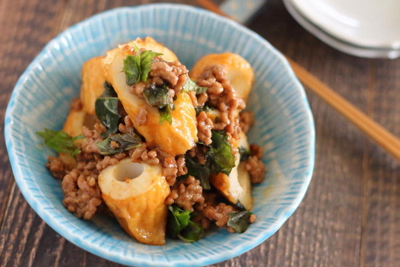 Perfect as a side dish for lunch boxes! Easy recipe for “chikuwa x perilla”