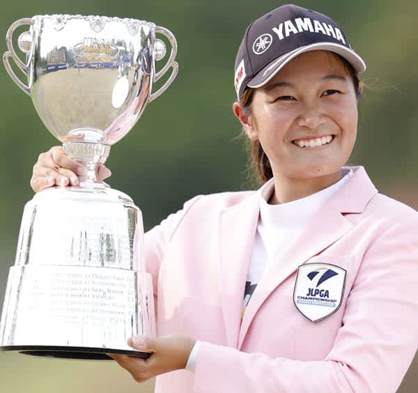 Sora Kamiya, in her first V, is 20 years old...The "lightness" of the "Women's Pro Japan Championship", which is won by a rookie for the second year in a row