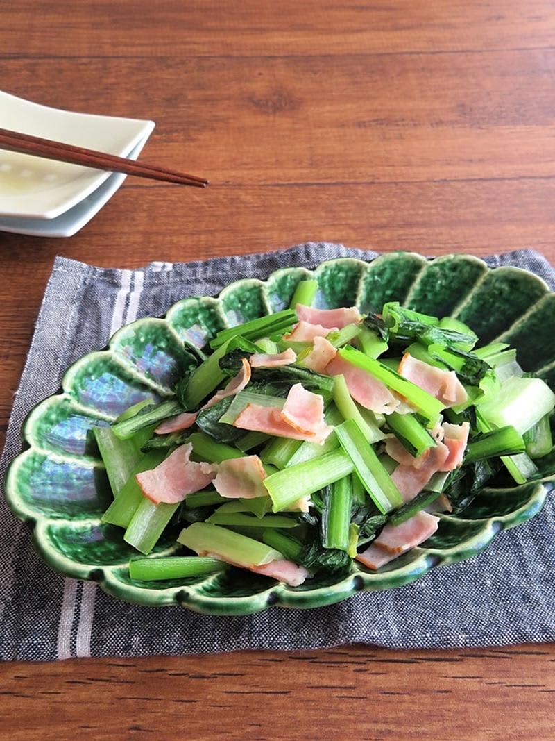You can make it in less than 15 minutes! One more easy dish with “Komatsuna x Bacon”