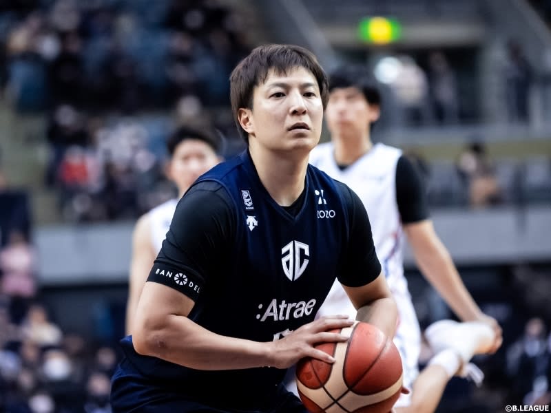 B2 Altiri Chiba's Daisuke Kobayashi undergoes surgery on his right foot...he will miss preseason games due to unspecified recovery