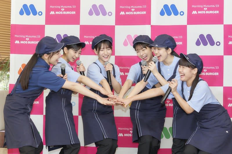 Morning Musume. ʼ23, 6 members appear in Moss store clerk uniforms!Declaration of enriching morning time!!