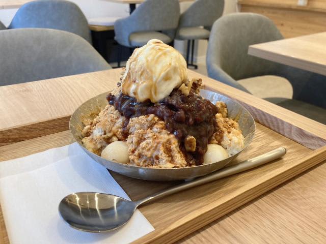 A Korean-style cafe in a university town!Milk ice “Pins” and “secret powder” “Prinkle Chicken” are also “premonitions of becoming a trend” [Sapporo]