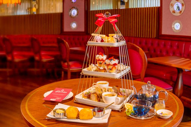 Tokyo's Harry Potter facility "Professor Umbridge's Afternoon Tea" now available!Penalty brownie and kitten monster...