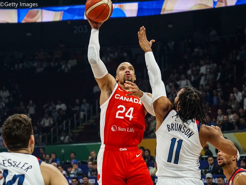 Canada's coach praises Brooks, who won the bronze medal at the Basketball World Cup, calling him a "perfect professional"