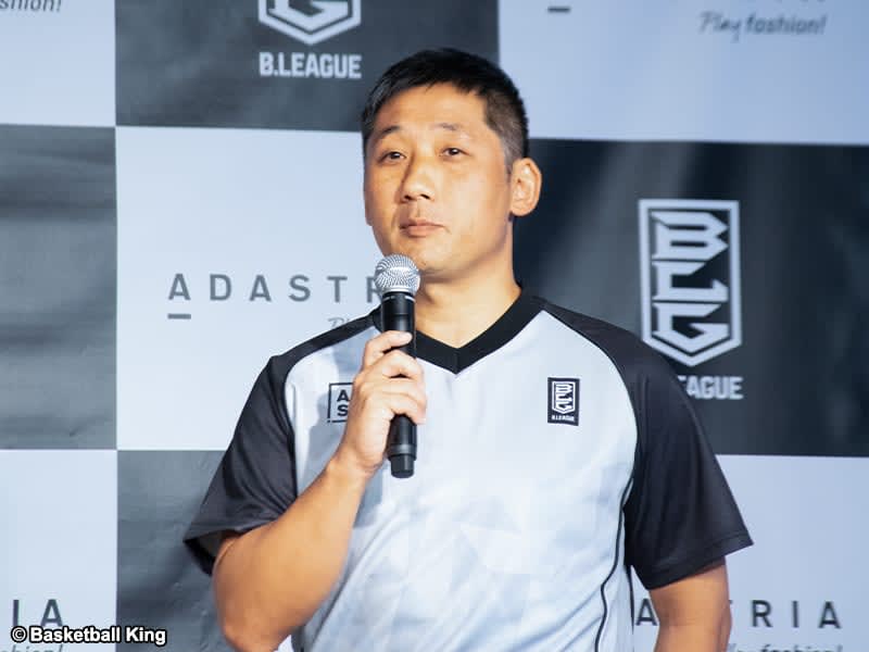Changed job from school teacher to professional referee...While giving career guidance to students, ``I had something on my mind''