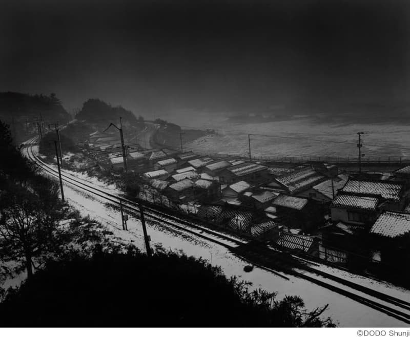 “55年の歳月を越える奮闘の記録” 百々俊二写真展「よい旅を 1968-2023」