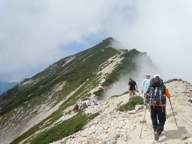 When it comes to “introductory mountain climbing” in the coveted Northern Alps, the popular “Happo Pond & Mt. Karamatsudake” is the place to go!