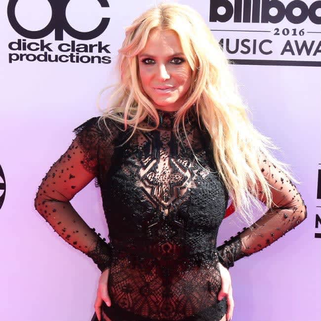 Britney Spears deletes Instagram again