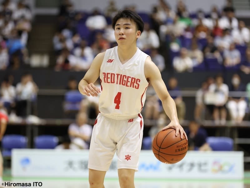 Kaishi Kokusai outsmarts Hokuriku in the 4th quarter and starts strong with 2 consecutive wins/U18 Top League Men