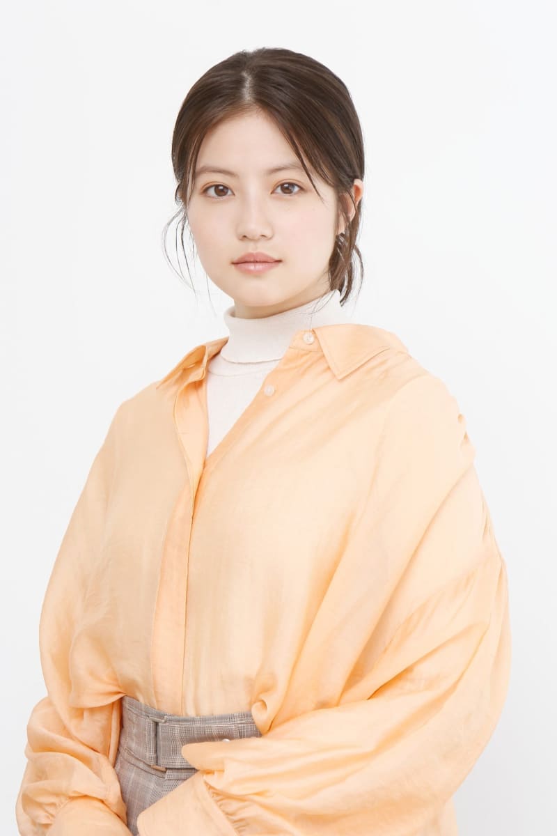 One of the main characters in ``Ichiban Suki na Hana'' is Mio Imada, ``I want to keep watching the mysterious encounter between these four people.''