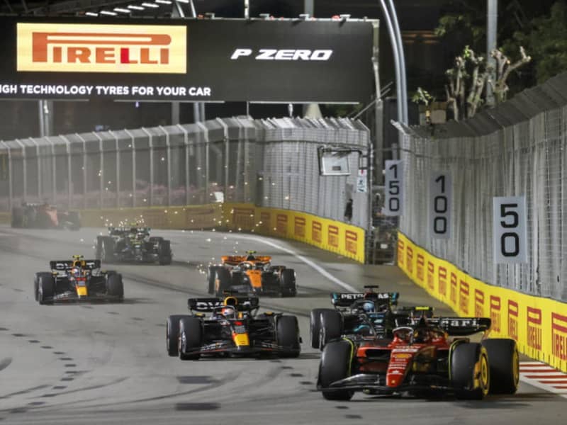 F1第16戦、ついにレッドブルの連勝がストップ、サインツ（フェラーリ）今季初優勝【シンガポール…