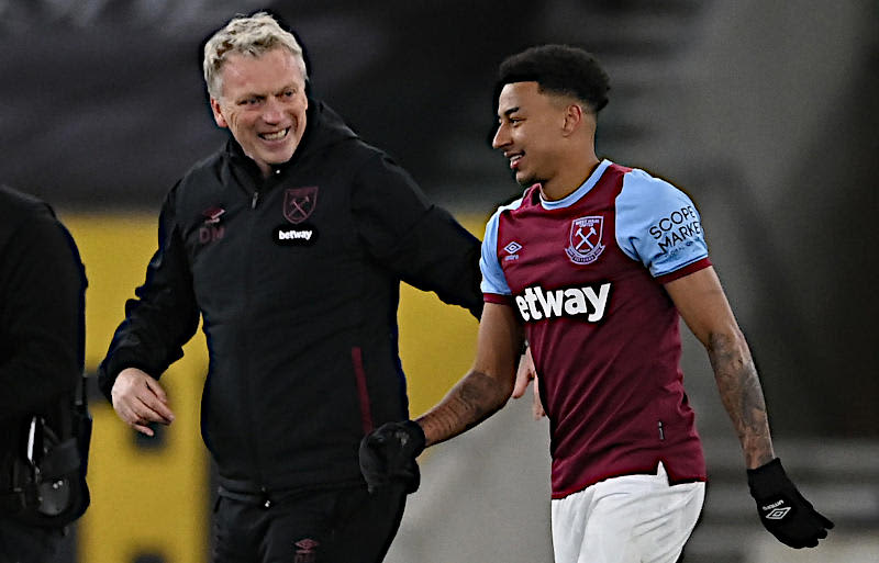 Is Lingard's return to West Ham still a long way off? Moyes: "There is no report on that at the moment."