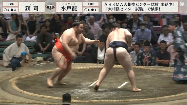``It was a strange sumo match.'' A fan said ``It was too interesting, isn't it?'' about the ``attractive'' sumo match performed by a sumo wrestler from Ukraine...
