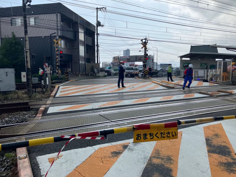 ⚡｜[Breaking News] Elderly man dies after train came into contact with person JR Sanyo Line service suspended between Nishi-Hiroshima Station and Iwakuni Station Hiroden...