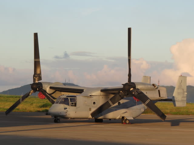U.S. Marine Corps Ospreys make emergency landings at domestic airports one after another due to aircraft trouble