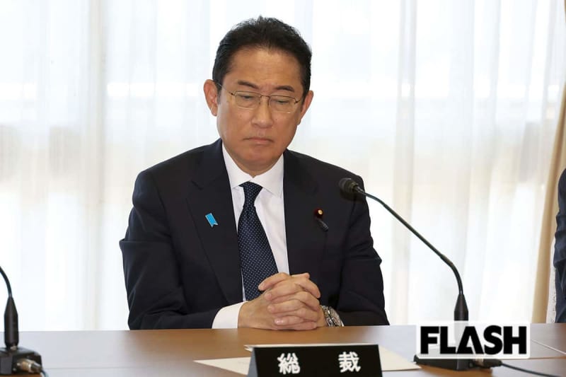 Prime Minister Kishida ``doesn't get excited or worried about the approval rating.'' Citizens are appalled by his remarks. ``If you have the ears to listen, it's natural for you to be happy and sad.''