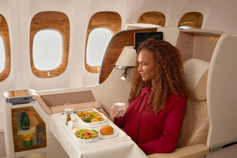 Emirates expands business class in-flight meal reservation service