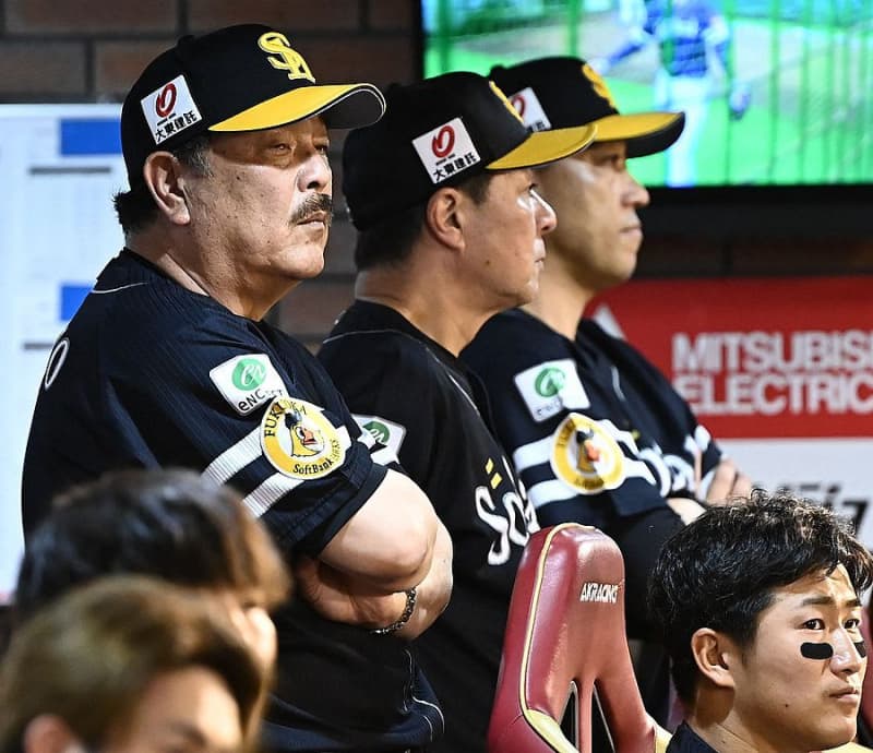 Softbank Manager Fujimoto: ``We can't let another one go. We're going to win every game.'' 1th place after consecutive losses in head-to-head matches...