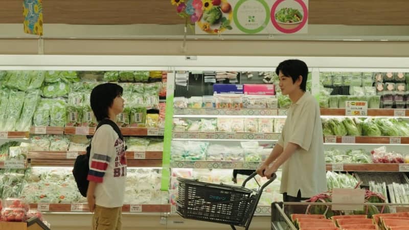 In the third episode of the drama “My Niece Mei”, Mei participates as an actor in a drama that enlivens the town, but...