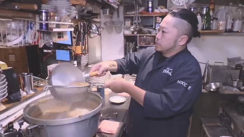 Frequent cancellations without notice at a restaurant run by a “maverick in the ramen world”. 10 reservations made for 14 people… Harassment?Shopkeeper angry: “Sho...