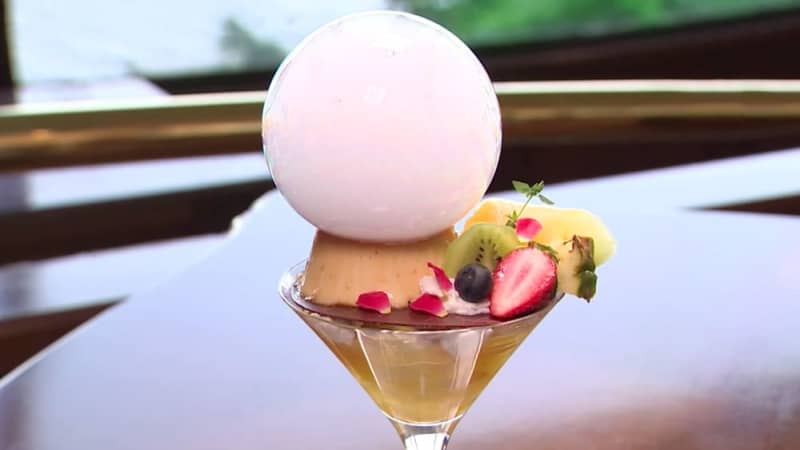 Soap bubbles on top of the pudding!? A captivating parfait with outstanding visuals