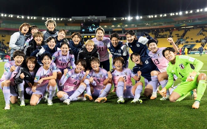 ``Small Nadeshiko J is the best team'' The Japanese women's national team, praised by legends at the World Cup, is making a fresh start.Foreign reporters pointed...