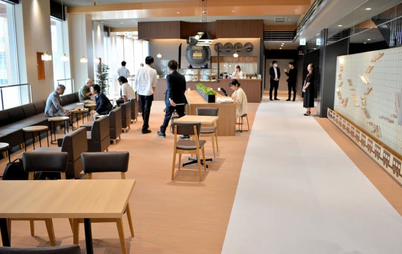 北陸新幹線福井駅の横にカフェ、貸しスペース…福井市観光交流センター10月1日に一部オープン