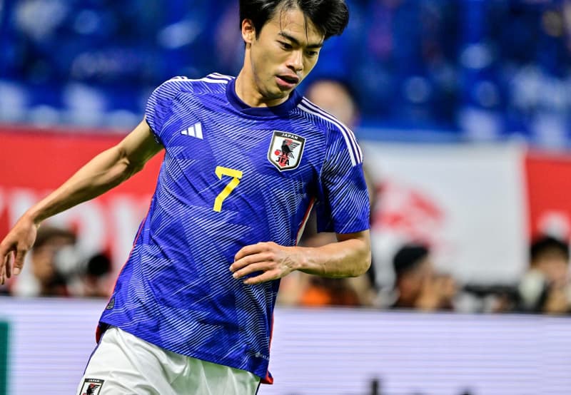 ``It doesn't matter whether he's Japanese or not, it's disgusting.'' Kaoru Mitoma's goal 15 seconds into the second half was ``That's what star players do.''