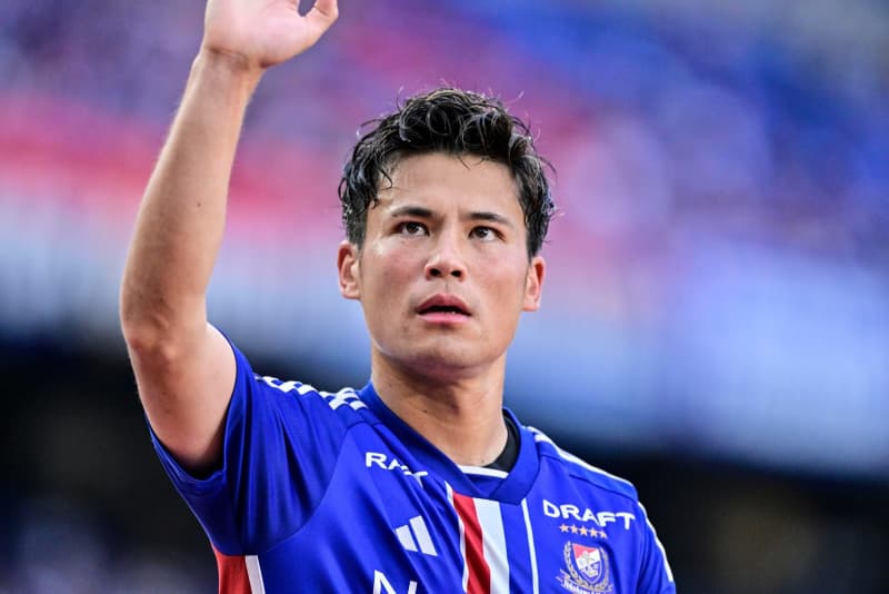 What was the scene in the game against Kashima where Yokohama FM Ryo Miyaichi said, ``If there was a hole, I'd like to go in?'' Regarding midfielder Gaku Shibasaki, who was in the same grade...
