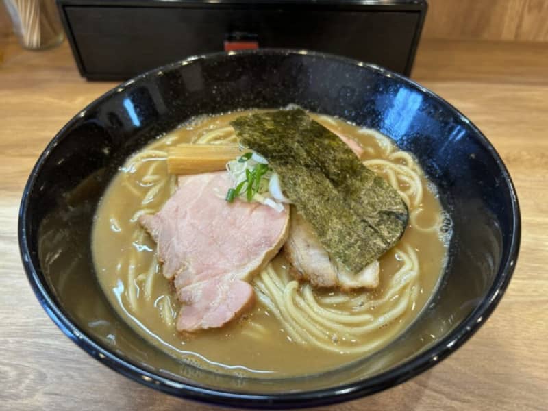 Menza Mitsu | A dried sardine pork bone ramen shop opens on September 9th in Azukimochi, Naka Ward!