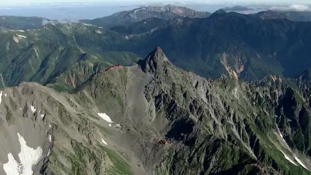 北アルプス槍ヶ岳の天狗原分岐付近で遭難　単独登山の65歳女性が下山中に転倒　岐阜県警ヘリで救助