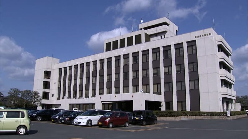 A 20-year-old Yokohama university student suspected of live-streaming the audio of a courtroom session at the Okayama District Court via SNS [Okayama]