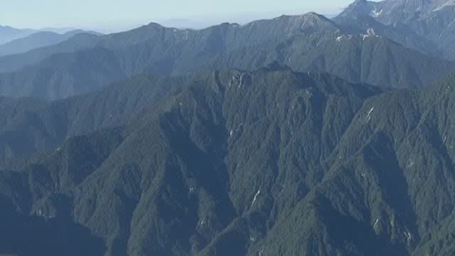 北アルプスで約30m滑落　携帯電話つながらず…頸椎など骨折も翌朝に自力で移動して救助求める