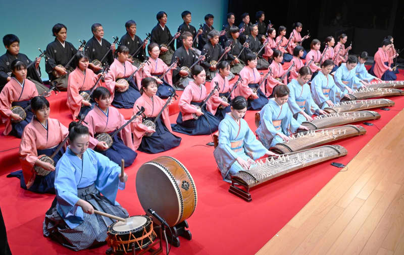 芸華やか晴れ舞台　沖縄タイムス選抜芸能祭