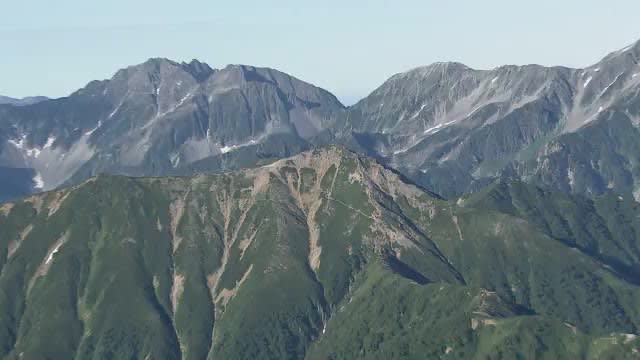 登山道から100m滑落か　北アルプス大天井岳で千葉の男性が遭難　ヘリが救助も重傷
