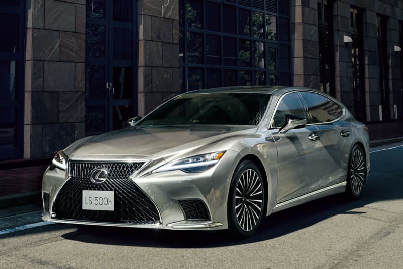 Some improved models of the Lexus LS have improved driving performance, including four-wheel steering and increased body rigidity.