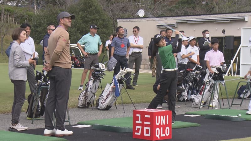 A moving experience for junior players: A golf legend!Adam Scott gives a lesson