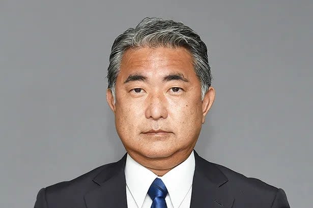 Constitutional Democratic Party's Tomohiro Yara to advance to election; Suetsugu, who is running for the Nagasaki 4th Ward by-election in the House of Representatives, automatically loses his job.