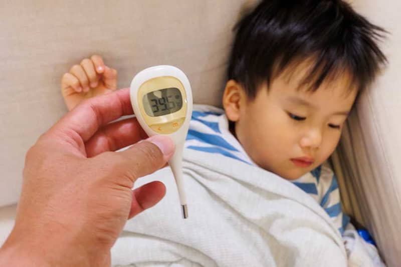 My child had the flu, so when I contacted the company, I was taken aback by my boss's words: ``Can't you just let me sleep alone?'' ``I was surprised...''