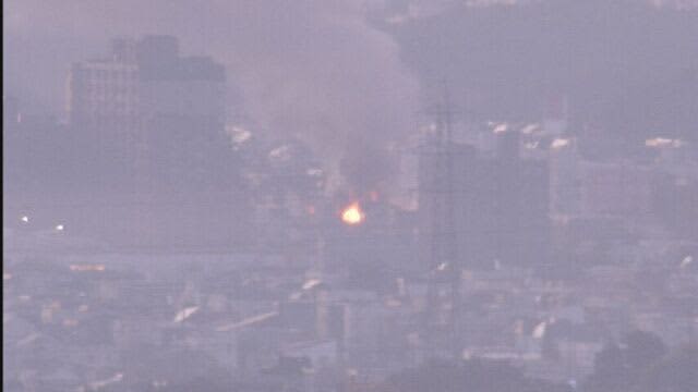 ⚡｜【速報】「1階と2階から火が出ている」…札幌市清田区の住宅で火事　消火作業中