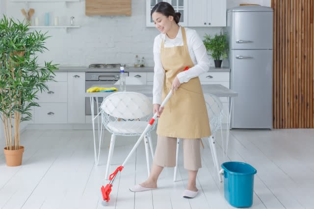 Surprisingly few!22.2% of people who clean their rooms every day ``Push accumulated items against the wall'' ← Those who cannot clean their rooms