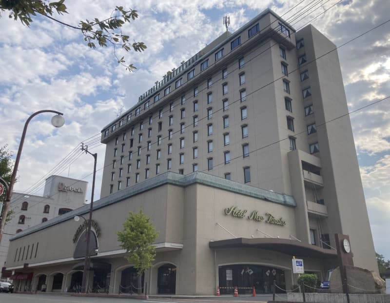 「ホテルニュータナカ」建て替えへ　山口市湯田温泉、開業42年で老朽化進む　2024年2月末で閉館